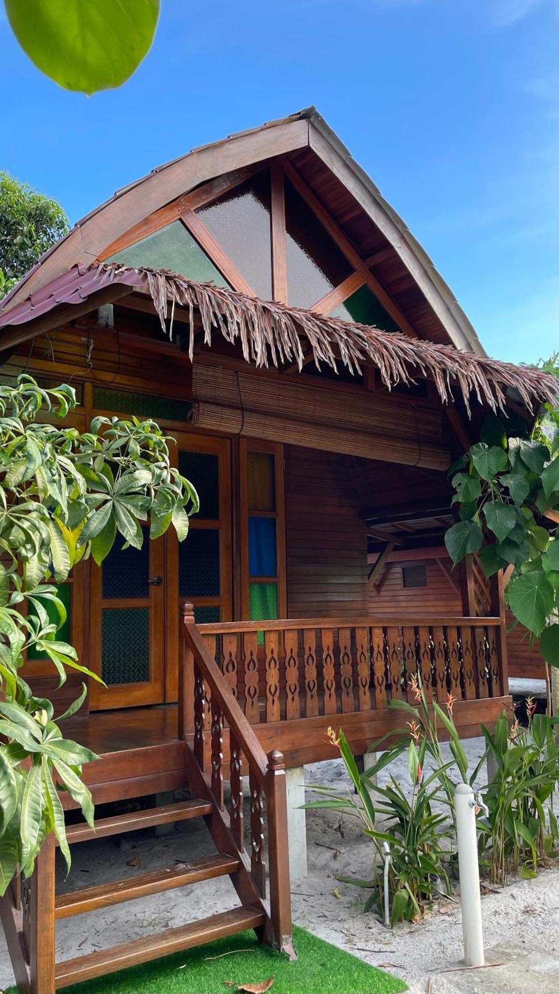 Golden Chenang Village Pantai Cenang  Bagian luar foto